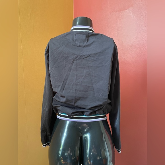 Women’s Lightweight Bench Jacket ( XS ) - Picture 4 of 6